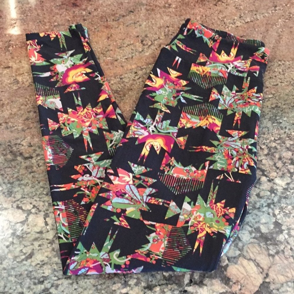 OS NWOT LuLaRoe Leggings AA22 3298